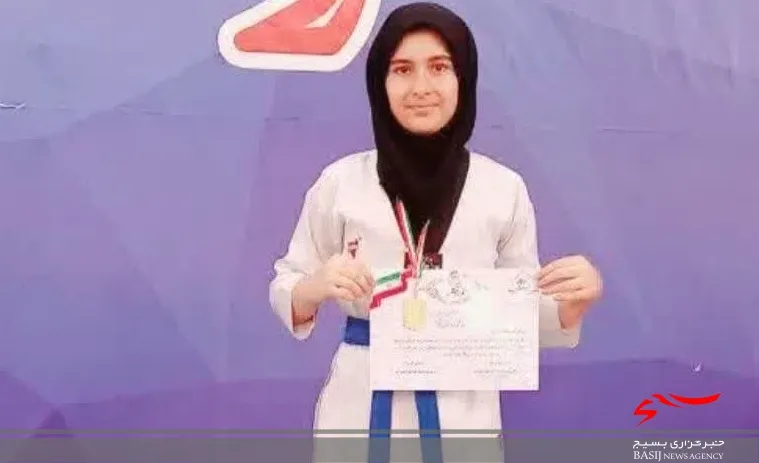 بانوی بسیجی در مسابقات رزمی استان قم درخشید