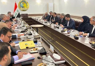 نشست ایران و عراق درباره تالاب هورالعظیم برگزار شد/ تاکید بر تامین نیاز آبی تالاب