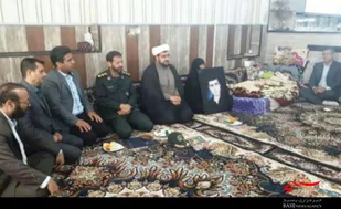 دیدار و سرکشی فرمانده سپاه کبودراهنگ از خانواده شهید &laquo;مولایی&raquo;