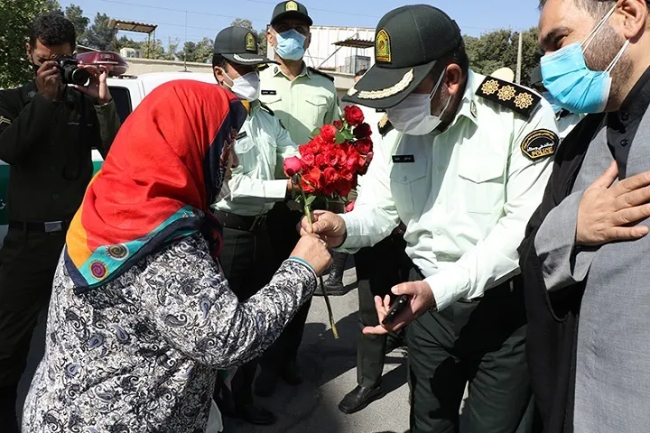 دیدار فرمانده نیروی انتظامی شهرستان ری با سالمندان آسایشگاه خیریه کهریزک