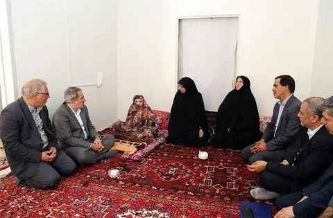 خداوند هیچ مادری را چشم انتظار فرزند نگذارد
