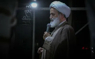 ایستادگی در میدان دفاع از ارزش های انقلاب اسلامی
