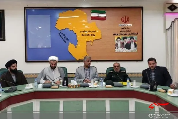 نظام آموزشی کشور دانش آموزان را انقلابی پرورش دهد