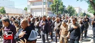 طنین &laquo;یا حسین&raquo; در قلب لرستان؛ از طفل شیرخواره تا پیران کهن&zwnj;سال/ وقتی شش&zwnj;ماهه&zwnj;های لرستان هم&zwnj;نوای زینب می&zwnj;شوند+عکس و فیلم