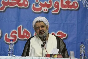 لغزش&lrm;های اندک طلاب عامل تغییر نگرش&lrm;ها به روحانیت می&lrm;شود