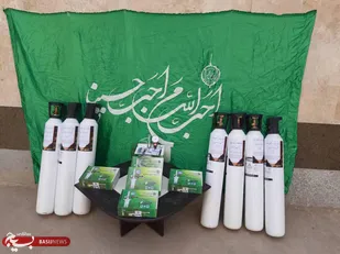 اهدای ۷ دستگاه اکسیژن ۱۰کیلویی به مراکز درمانی به همت هیئت رزمندگان اسلام خمینی شهر