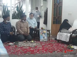 دیدار،گفتگو و خاطره گویی با جمعی از خانواده شهدا خمینی شهر