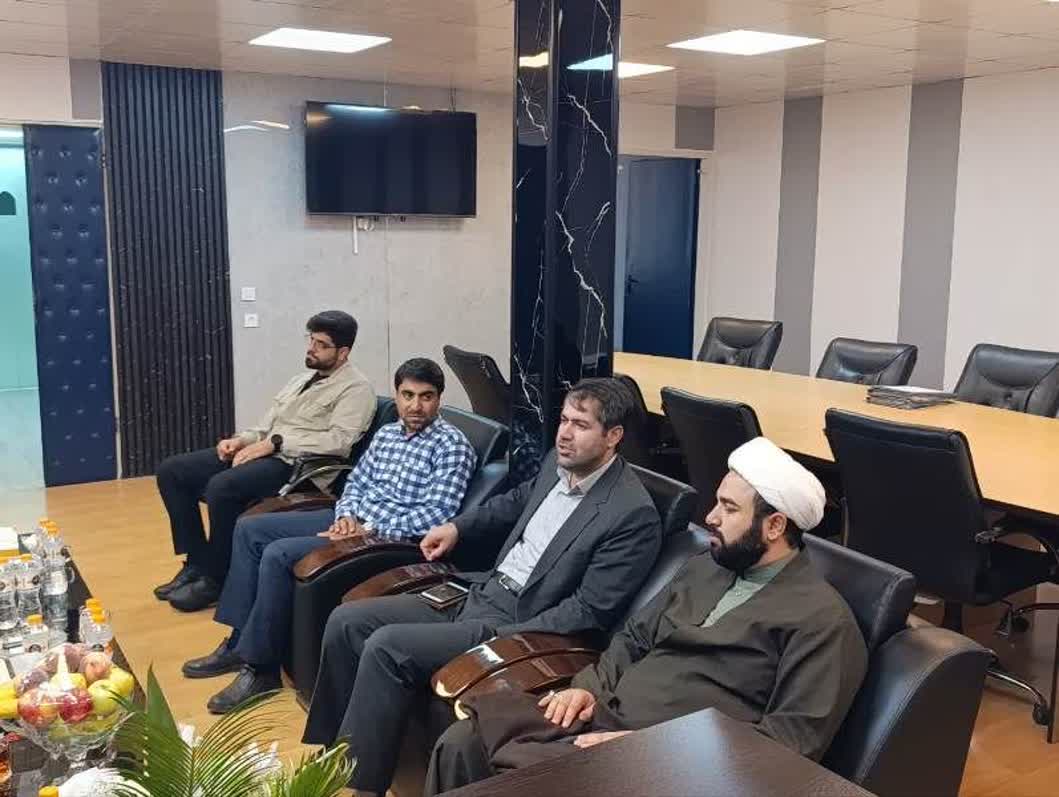 فرمانده ناحیه مقاومت بسیج شهرستان ساوجبلاغ از زحمات پلیس تقدیر کرد