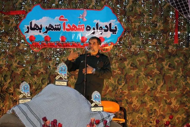 دشمنان به فکر بر هم زدن وحدت در جامعه هستند