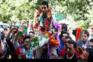 استقبال از ورزشکار نهاوندی نایب قهرمان بازی&zwnj;های آسیایی جاکارتا