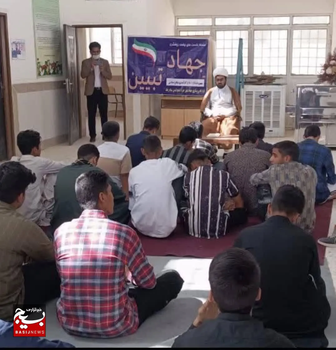 جهاد تبیین رسالت مهم دانش‌آموزان در مسیر انقلاب