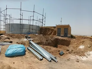 محرومیت زدایی رویکرد اصلی و اساسی سپاه در شهرستان کمیجان/ساخت مخزن ۳۰۰ متر مکعبی آبرسانی به سه روستا