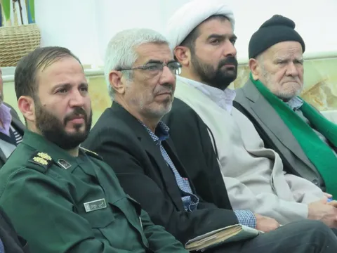 نشست روشنگری و دورهمی بسیجیان و پیشکسوتان عرصه جهاد و شهادت