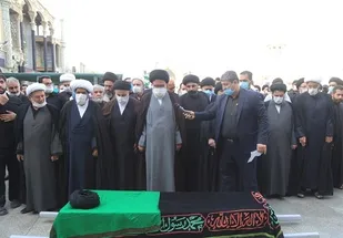 پیکر آیت&zwnj;الله هاشمی&zwnj;گلپایگانی در حرم حضرت معصومه (س) آرام گرفت