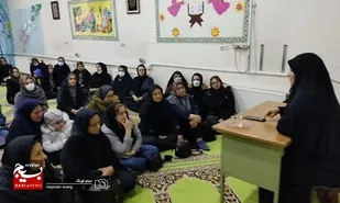 نشست بصیرتی با موضوع آسیب های فضای مجازی در مدارس برگزار شد