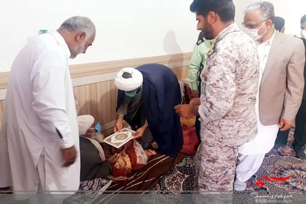 دیدار و سرکشی از خانواده معظم شهدا در هفته بسیج