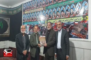 باید نام و یاد شهدا را زنده نگه داریم