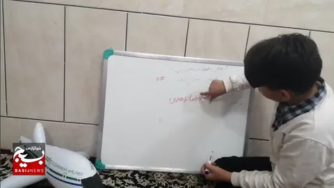 ببینید|تحلیلی جالب و نوجوانانه از نوجوان دهه نودی ۱۳ ساله نجف آبادی از رابطه ساعت آغاز عملیات وعده صادق