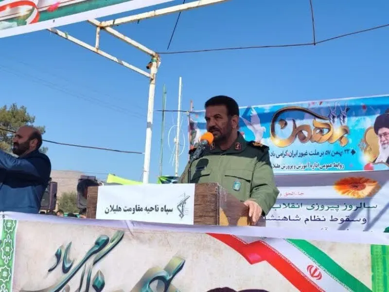 مسئولان بدهکاری خود به مردم را با خدمت و تلاش بیشتر جبران کنند