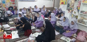 معلم نیشابوری، منزل پدر شهیدش را به سنگر علم‌آموزی تبدیل کرد