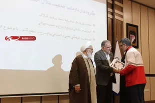 هلال احمر زنجان رتبه برتر رویداد جایزه جوانی جمعیت را از آن خود کرد