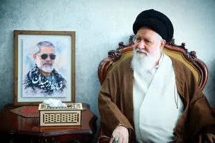 خانواده شهدا در اجر جهاد و شهادت همسران خود شریک هستند