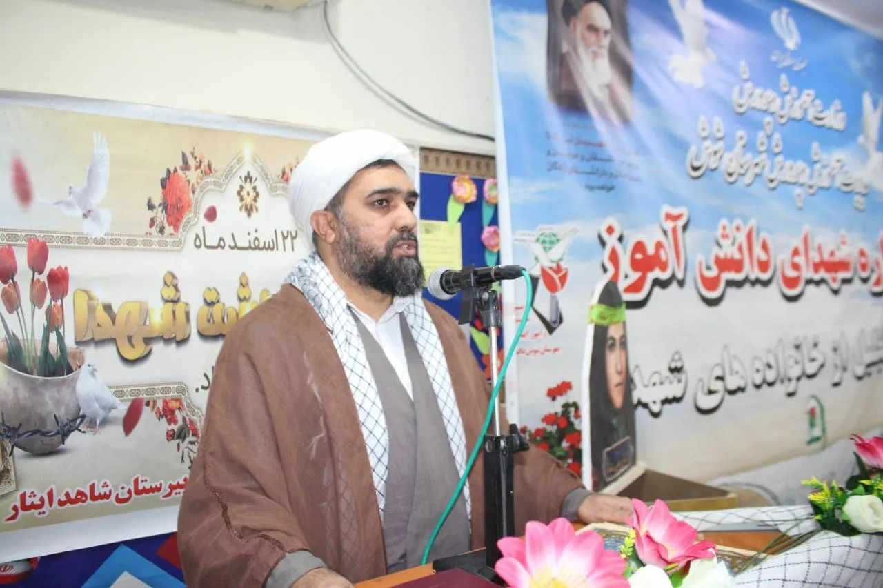زندگی شهیدانه را بیاموزیم /شهداء مرگ تاجرانه را انتخاب کردند