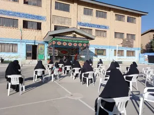 گرامیداشت یاد شهدا در دبیرستان معارف شهرکرد