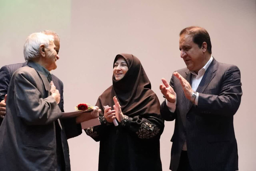 تجلیل از پیر محیط‌بانی ایران با نوای دوزله
