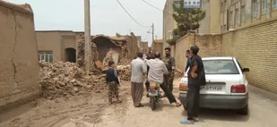 کمک رسانی بسیجیان ناحیه مقاومت بسیج شهید الله دادی یزد به سیل زدگان