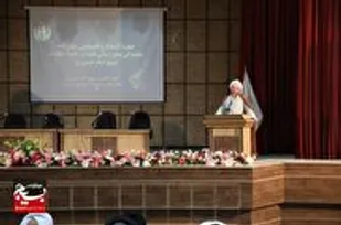 حجت الاسلام ستارزاده مربی نمونه عقیدتی سال ۱۴۰۱ سپاه استان قم شد
