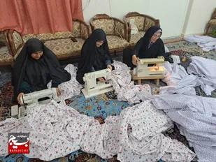 در راستای ترویج عفاف و حجاب دوخت چادر نماز برای جشن تکلیف دختران اهوازی