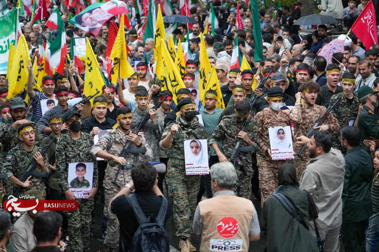 «جانفدایان البرزی»، جلوهای ماندگار از ایمان، همدلی، معنویت و حضور مسئولانه مردم شریف استان البرز بود «جانفدایان البرزی»، جلوهای ماندگار از ایمان، همدلی، معنویت و حضور مسئولانه مردم شریف استان البرز بود