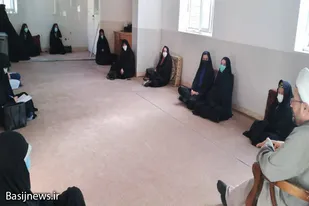 برگزاری نشست بصیرتی پایگاه حضرت رقیه(س) همدان