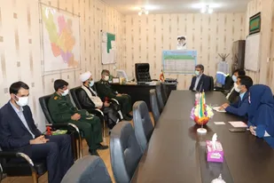 تجلیل فرمانده سپاه شهرکرد از کارمندان