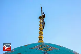 آیین تعویض پرچم گنبد مسجد مقدس جمکران