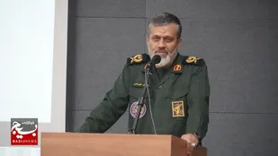 روحانیت انقلابی، با بصیرت&zwnj;شان فرماندهان جنگ را تربیت کردند/ امروز جغرافیای اعتقادی ما هدف دشمن است