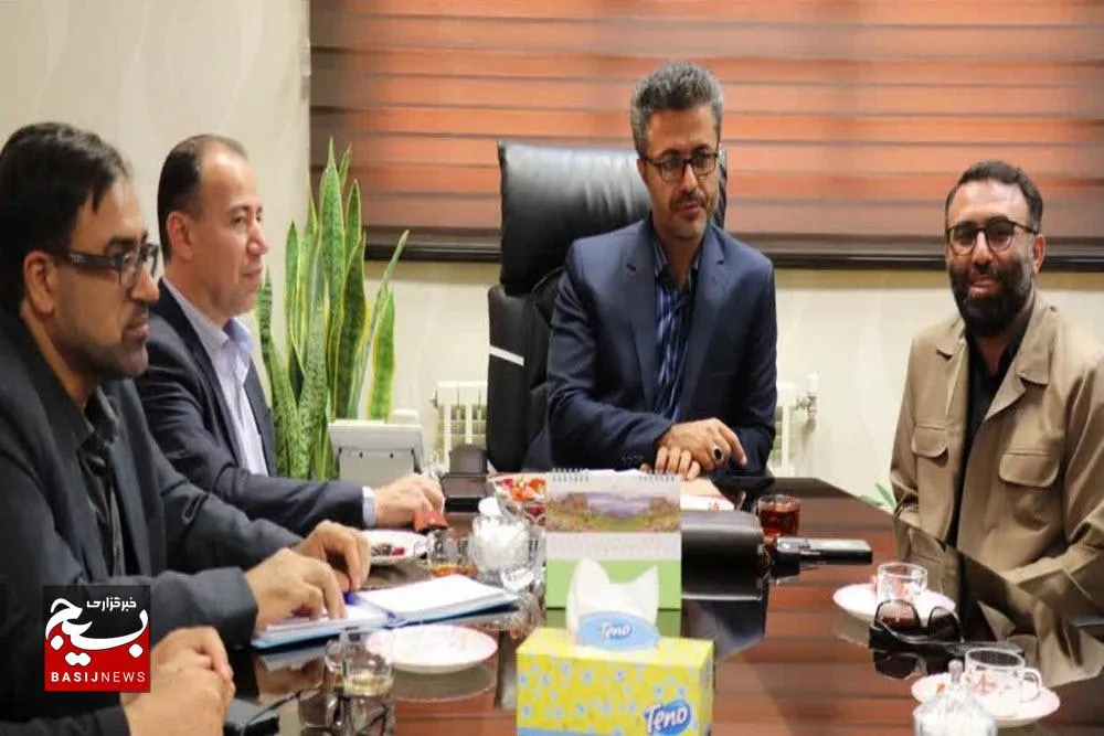 آماده‌باش راهداری استان همدان برای جابه‌جایی و خدمت‌رسانی به زائران/ جلسه هماهنگی طرح اربعین در همدان برگزار شد