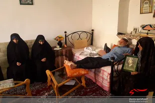 دیدار بسیجیان جوکار با خانواده شهید &laquo;عباسی&raquo;