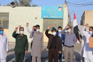 تجمع اعتراض آمیز فرهنگیان چابهار در محکومیت نشریه فرانسوی