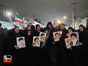 تجدید میثاق مشهدی‌ها با رهبر شهیدشان