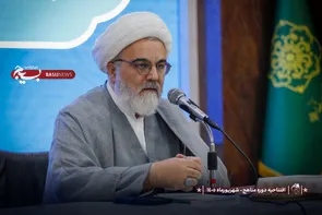مدرسه باید تولیدکننده سیاست و امر عمومی باشد، نه مصرف‌کننده آن