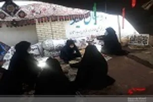 پخت نان محلی در خیمه مقاومت حضرت رقیه