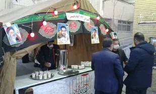 برپایی موکب(ایستگاه صلواتی) توسط نیروهای کادر وبسیجیان گردان124 امام حسین علیه السلام