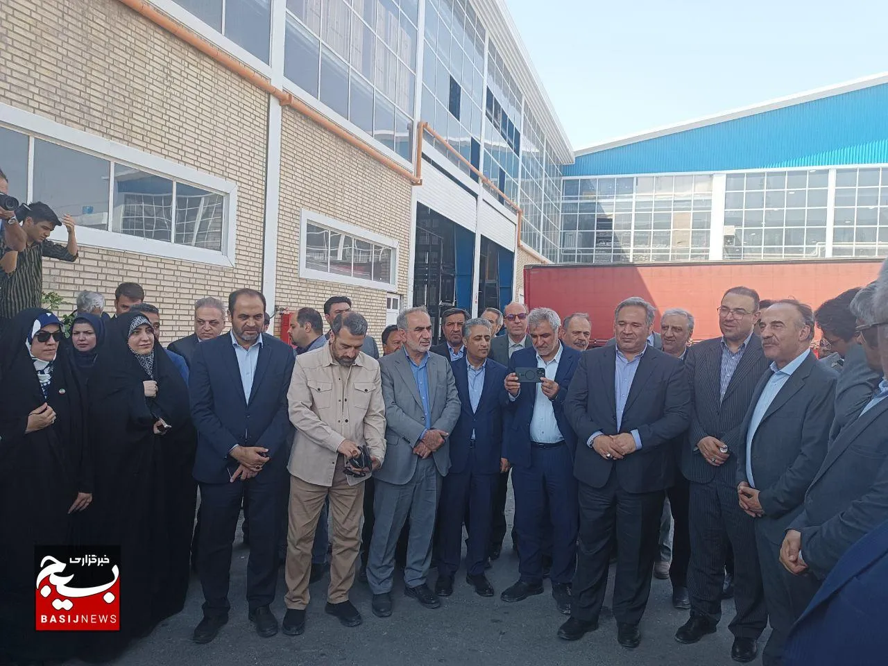 بازدید نمایندگان مجلس از شهرک صنعتی خیام / بررسی ظرفیت‌ها و چالش‌های تولید