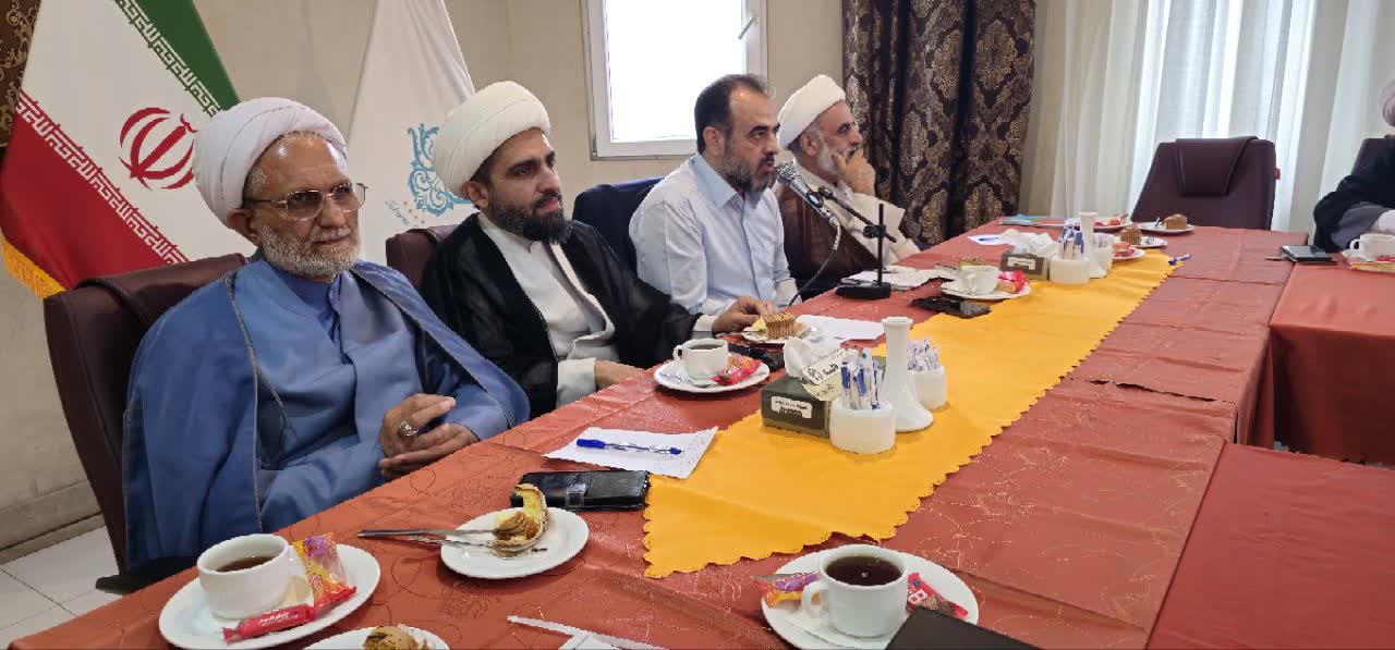 نشست هم‌اندیشی ائمه جمعه و استادیاران صالحین با محوریت تقویت انسجام عمومی برگزار شد