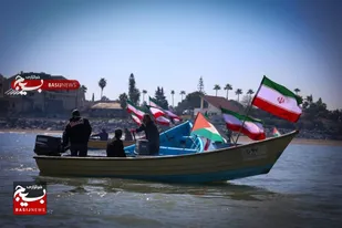 رژه شناورهاي بسیج مردمی استان مازندران در دریای خزر
