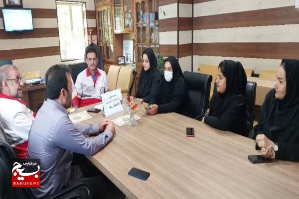 پایگاه امداد جاده‌ای قلعه قباد مجوز پایگاه ثابت گرفت/ لباس غواصی تاثیری در نجات کودک ۶ ساله نداشت