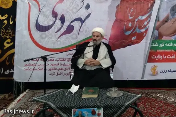 دشمن به دنبال فشار و مهار جمهوری اسلامی است