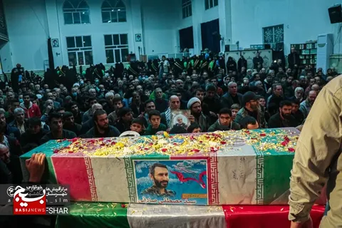 وداع مردم شهید پرور اسلامشهر با پیکر مطهّر شهید سید مصطفی صادقی